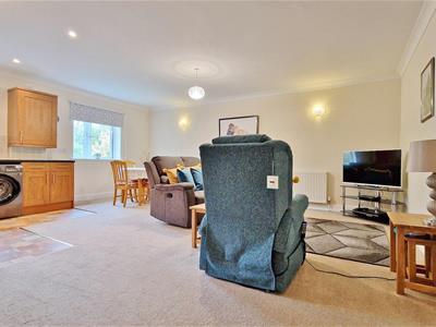 Lounge/Kitchen